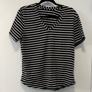 Lululemon Love V-Neck Tee